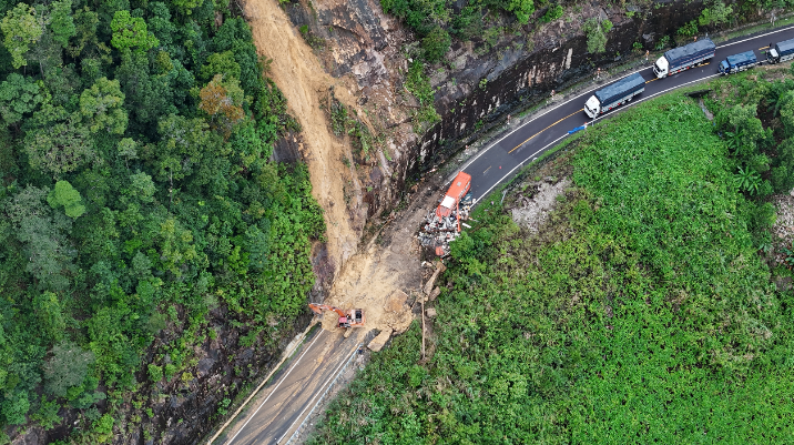 Cấm lưu thông lên cung đèo hiểm trở dài bậc nhất Việt Nam, rút ngắn 1/3 quãng đường Nha Trang - Đà Lạt- Ảnh 1.