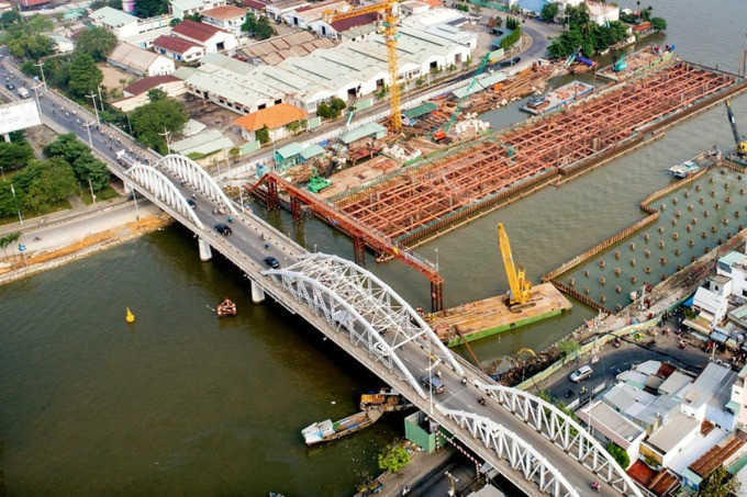 Cây cầu 120 năm tuổi, được xây từ thời Pháp thuộc tại TP giàu nhất Việt Nam sắp bị dỡ bỏ hoàn toàn- Ảnh 1.