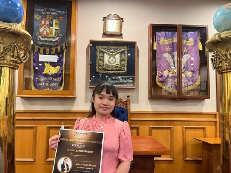 Thần đồng gốc Việt thuộc top 2% người thông minh nhất thế giới, 11 tuổi đỗ đại học, 15 tuổi học Thạc sĩ tại Harvard và AUT - ảnh 3