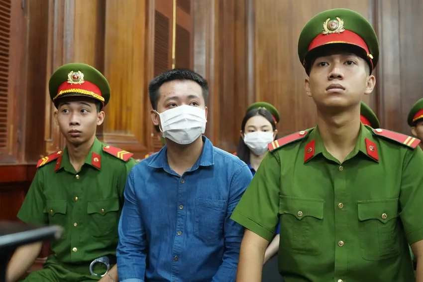 Hoa hậu Th&ugrave;y Ti&ecirc;n, Quang Linh Vlogs, Hằng Du Mục bị đề nghị tới 2 năm 6 th&aacute;ng t&ugrave; - ảnh 1