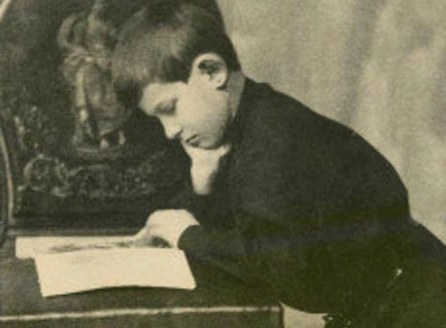 Thần đồng 7 tuổi đỗ Harvard, biết dùng 25 ngôn ngữ nhưng suýt bị đưa vào viện tâm thần, nhận kết cục bi thảm ở tuổi 46 - ảnh 1