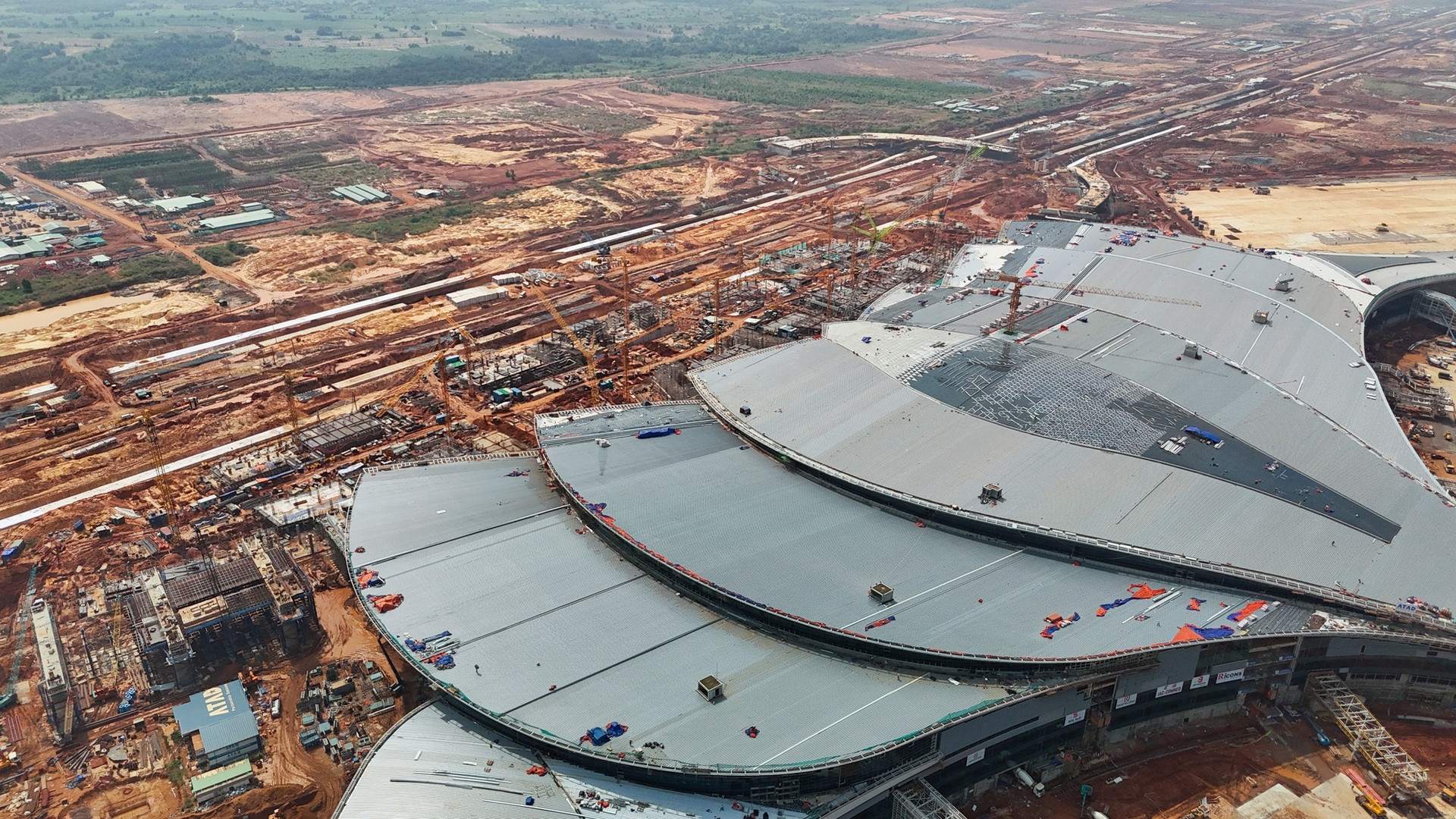 Mãn nhãn với loạt ảnh siêu sân bay lớn nhất Việt Nam, lọt <a style='text-decoration: none;' href='/TOP'>TOP</a> quy mô thế giới trước khi bước vào thời khắc lịch sử- Ảnh 7.