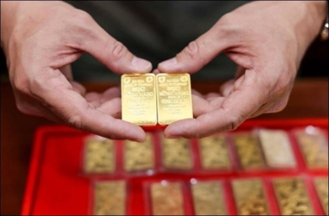 Giá vàng cuối ngày 19/11: Thị trường đảo chiều, vàng trong nước tăng tới 1,7 triệu đồng