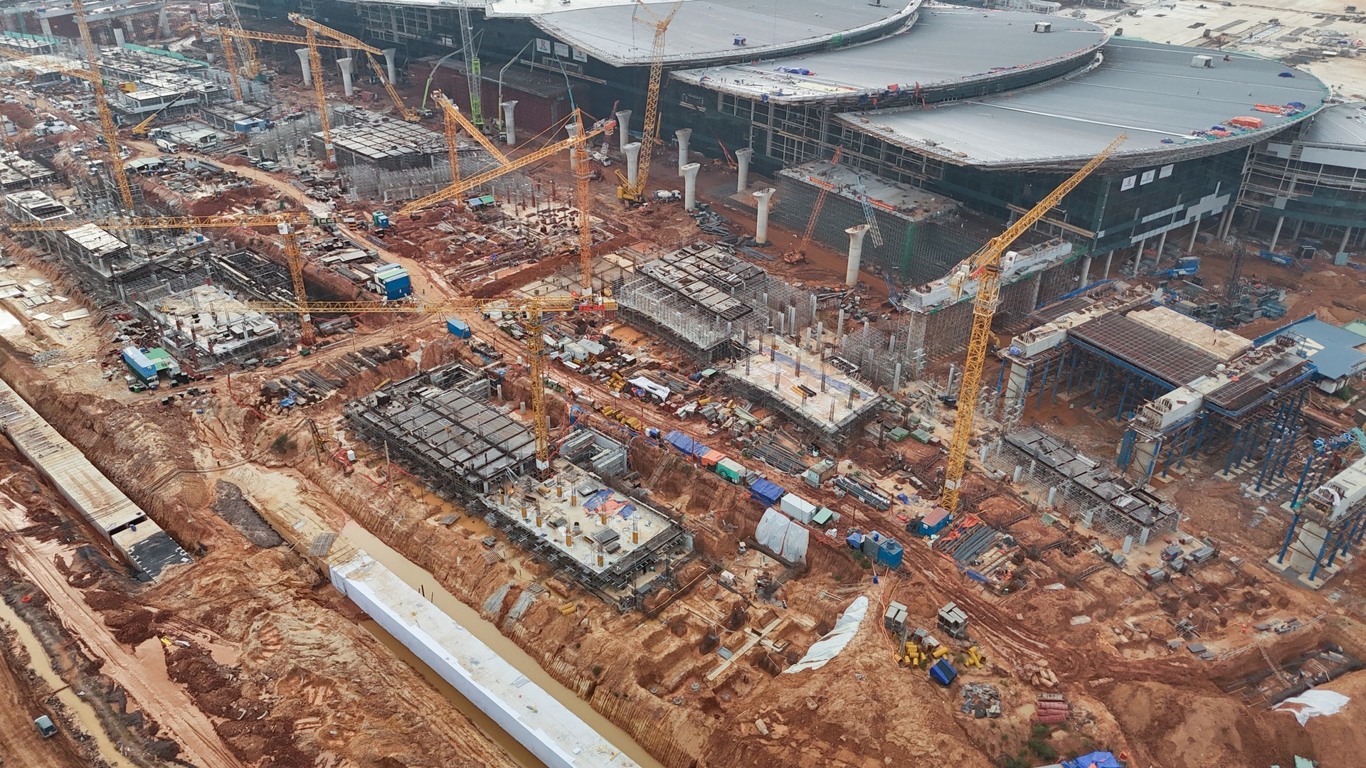 Mãn nhãn với loạt ảnh siêu sân bay lớn nhất Việt Nam, lọt <a style='text-decoration: none;' href='/TOP'>TOP</a> quy mô thế giới trước khi bước vào thời khắc lịch sử- Ảnh 9.