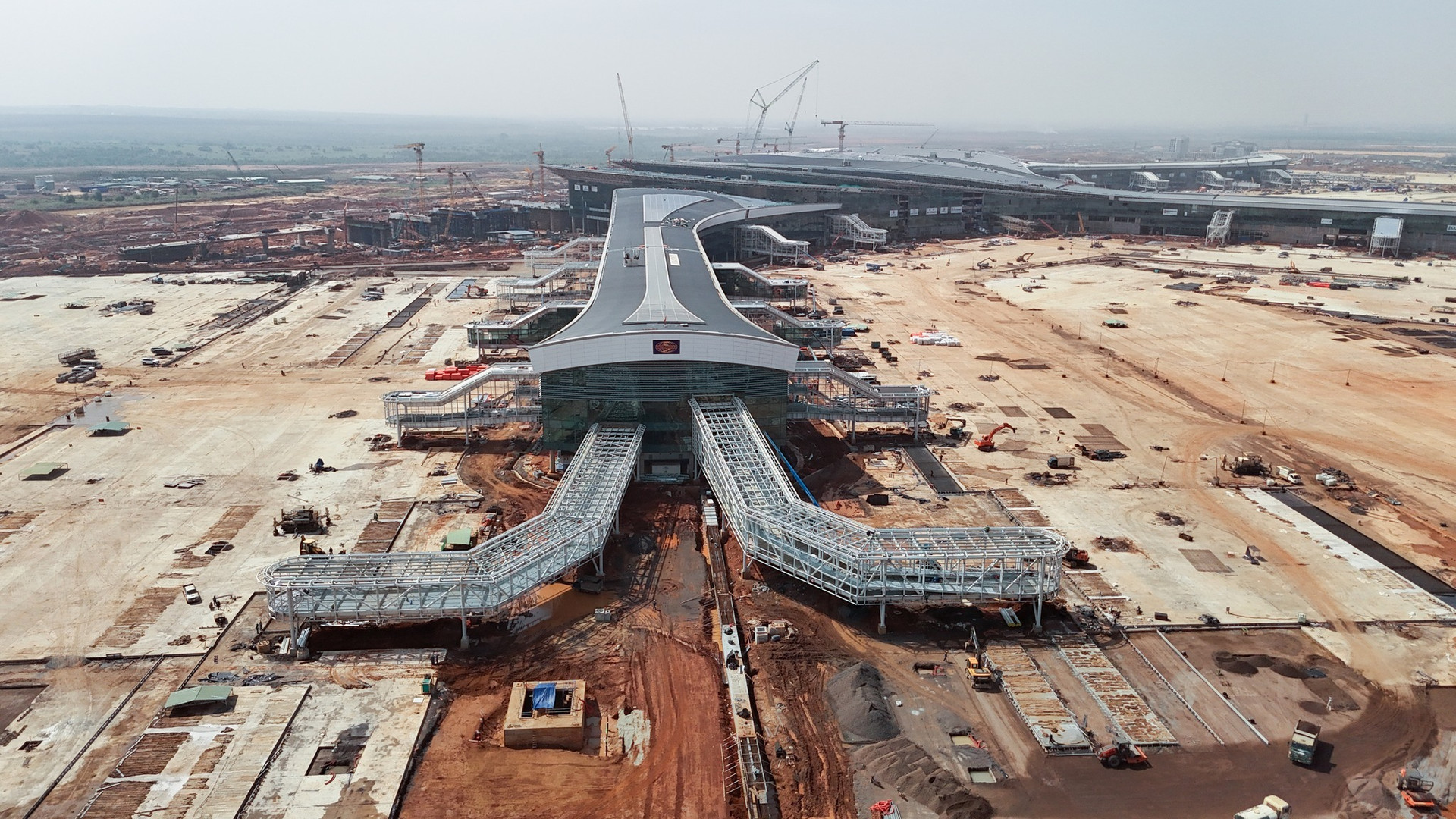 Mãn nhãn với loạt ảnh siêu sân bay lớn nhất Việt Nam, lọt <a style='text-decoration: none;' href='/TOP'>TOP</a> quy mô thế giới trước khi bước vào thời khắc lịch sử- Ảnh 11.