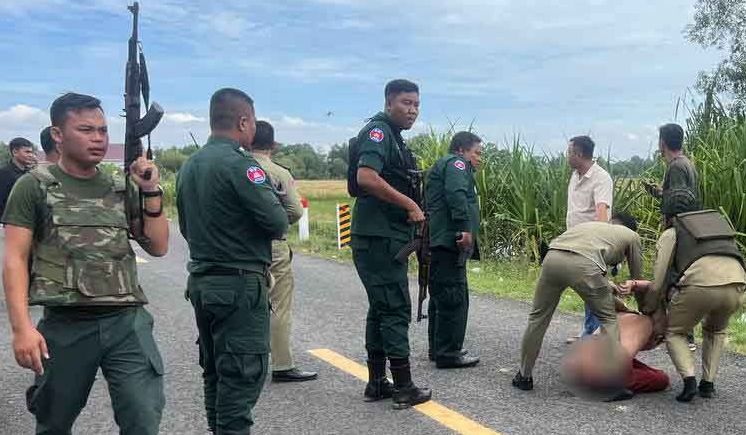 Tóm sống nhóm tội phạm nổ súng vào cảnh sát, trốn thoát ngay trước sân tòa án: Campuchia nói 5 nghi phạm là người Việt - ảnh 6