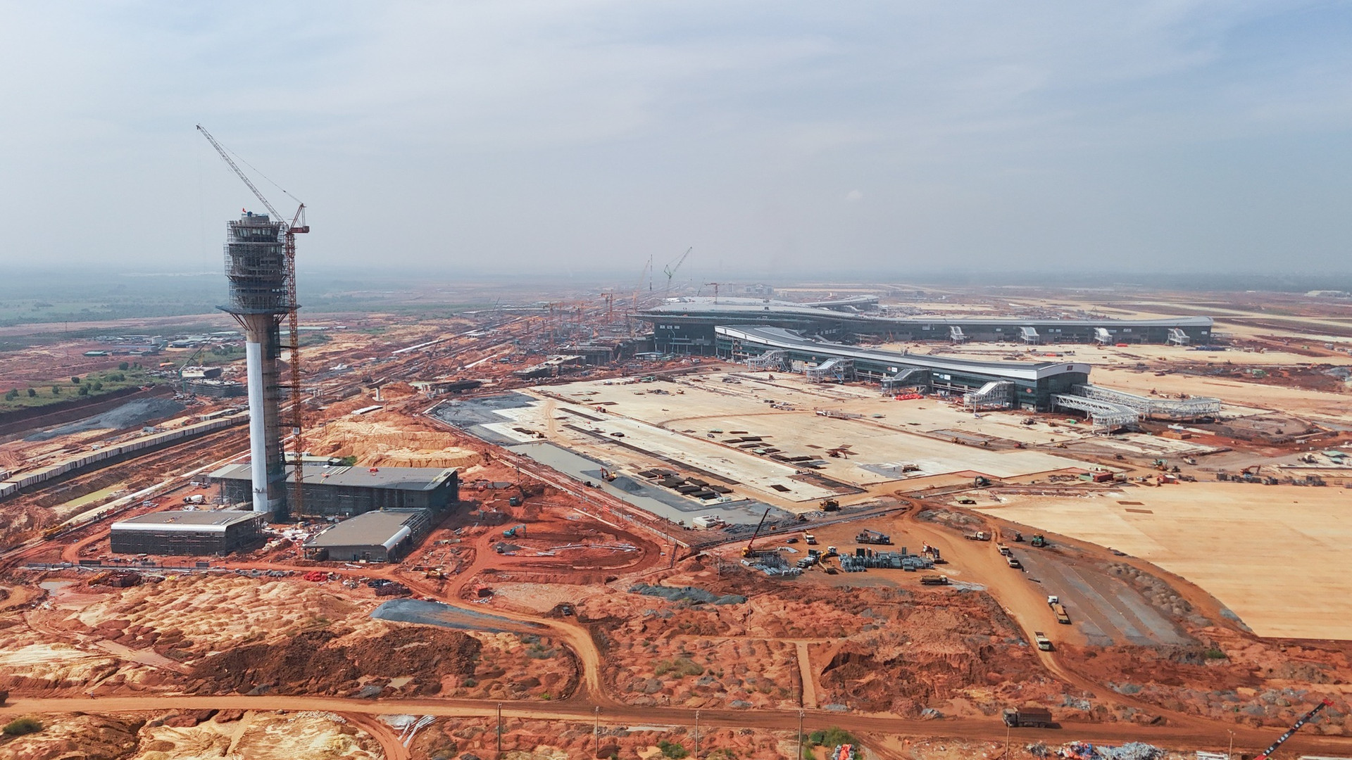 Mãn nhãn với loạt ảnh siêu sân bay lớn nhất Việt Nam, lọt <a style='text-decoration: none;' href='/TOP'>TOP</a> quy mô thế giới trước khi bước vào thời khắc lịch sử- Ảnh 5.