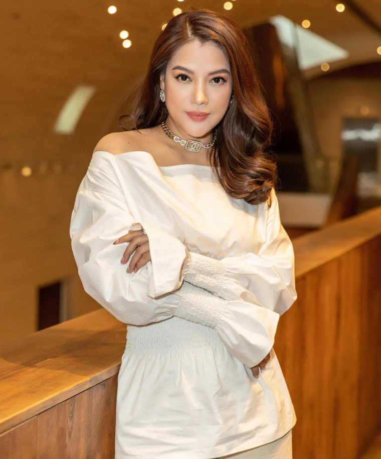 Cuộc sống của Trương Ngọc Ánh trước khi bị bắt: Xa hoa 'dát toàn hàng hiệu', CEO nhiều công ty, từng tuyên bố dự án hơn 1.300 tỷ đồng - ảnh 3