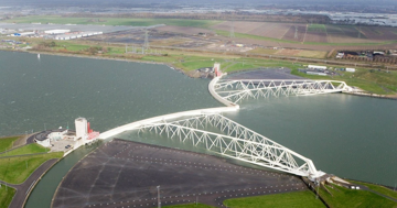 Giao thông thích ứng thiên tai: Bài học từ Hà Lan, Nhật Bản, Singapore