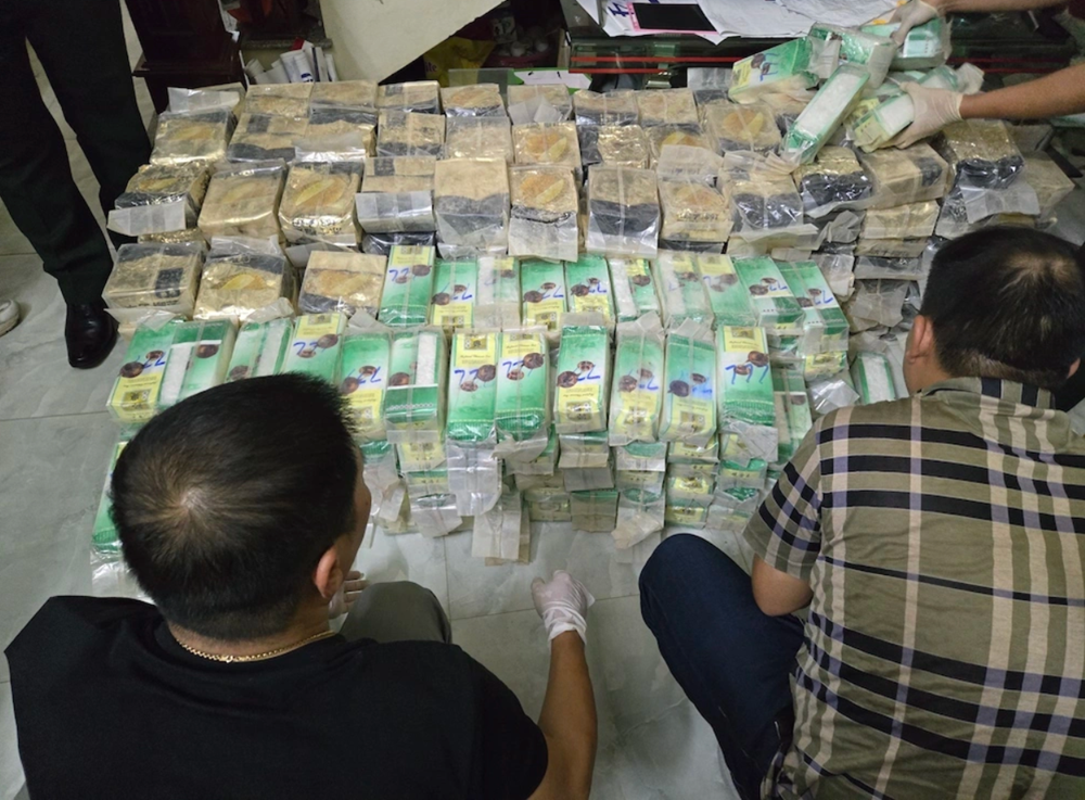 Khởi tố 13 người, tịch thu 777kg ma túy ‘tuồn’ từ Tam Giác Vàng về Việt Nam - ảnh 1