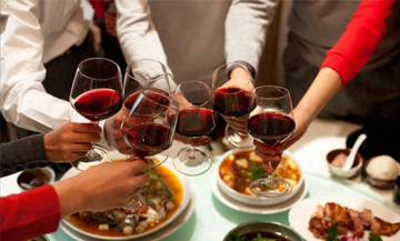 5 sự thật phũ phàng tôi nhận ra sau khi đi họp lớp