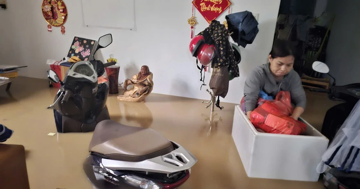 Nhiều gia đình mất liên lạc với người thân ở phường Tây Nha Trang