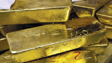 Phong tỏa khẩn cấp hố vàng trị giá hơn 21 tỷ trong vườn của một người đàn ông