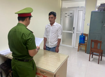 Tịch thu hơn 800kg quặng vàng, cấm Trần Viết Lực đi khỏi nơi cư trú