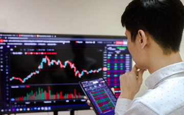 Lộ diện nhóm cổ phiếu vừa 'cứu' thị trường chứng khoán