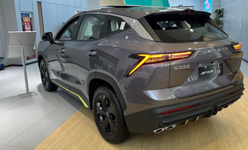 Mẫu SUV cỡ C giá rẻ hơn Kia Morning, chỉ 258 triệu: Nội thất rộng rãi, thiết kế nịnh mắt, ngập tràn công nghệ, rất phù hợp với người mới khấm khá