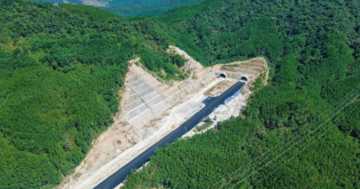 Sắp hoàn thành hầm đường bộ dài nhất tuyến cao tốc Bắc - Nam phía Đông do liên danh Đèo Cả thực hiện