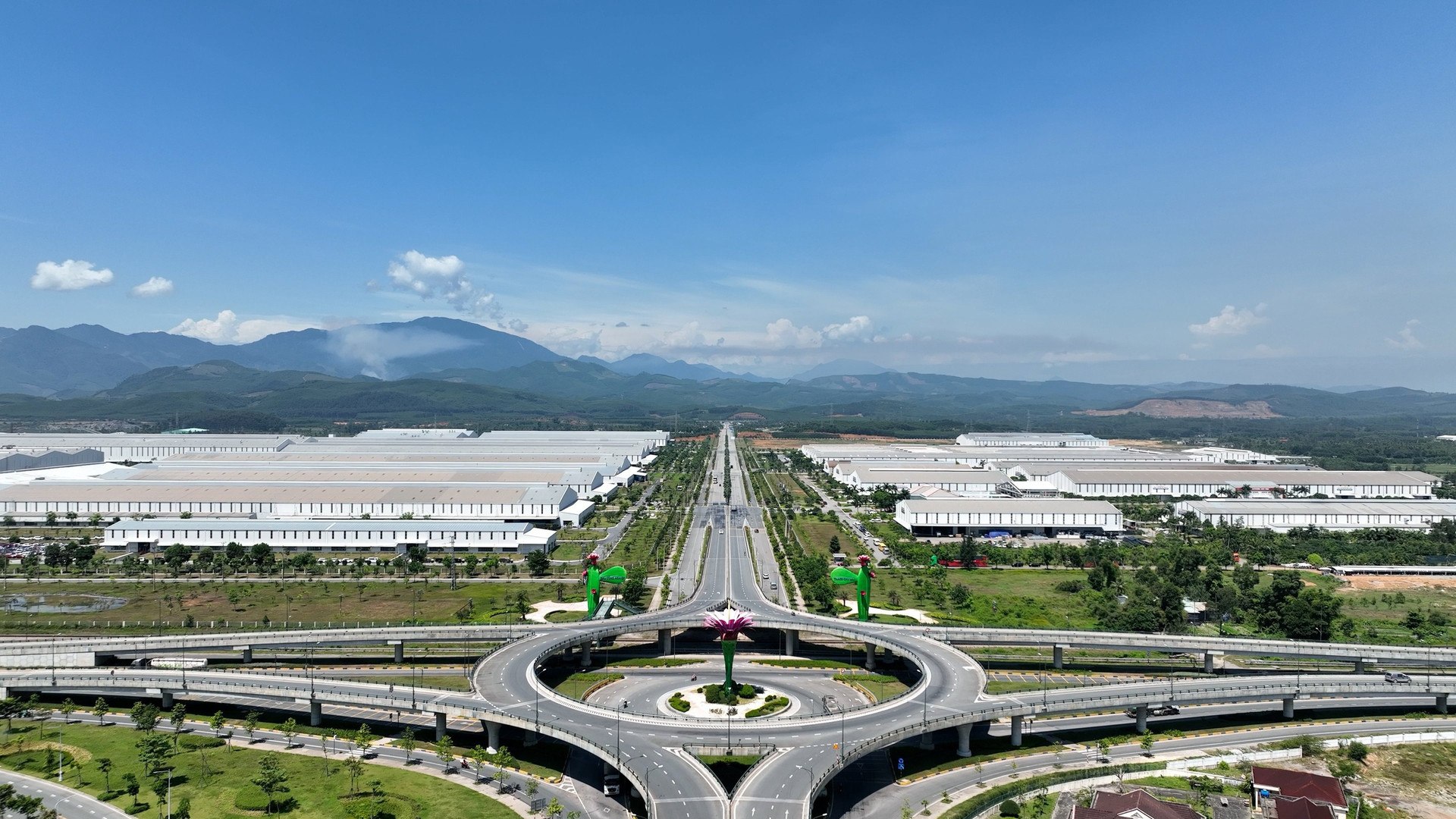 Khu công nghiệp cơ khí ô tô Chu Lai - Trường Hải. Nguồn ảnh: THACO Khu công nghiệp cơ khí ô tô Chu Lai - Trường Hải. Nguồn ảnh: THACO