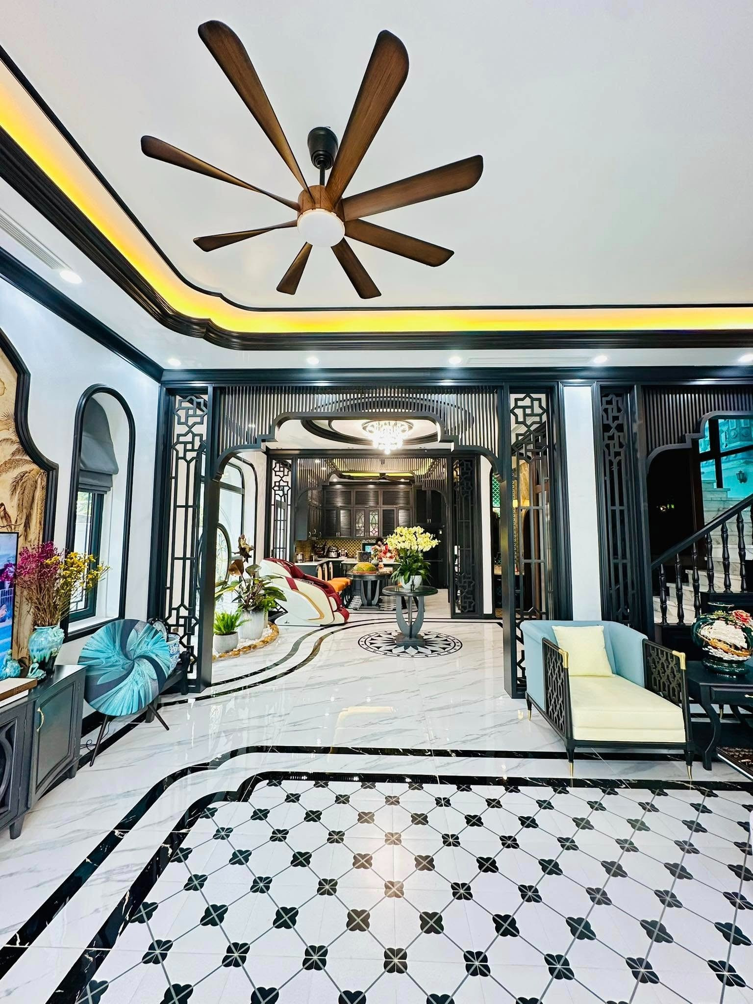 Bỏ phố về quê, gia chủ 35 tuổi xây biệt thự Indochine hoành tráng tại quê nhà Ninh Bình- Ảnh 5. Bỏ phố về quê, gia chủ 35 tuổi xây biệt thự Indochine hoành tráng tại quê nhà Ninh Bình- Ảnh 5.