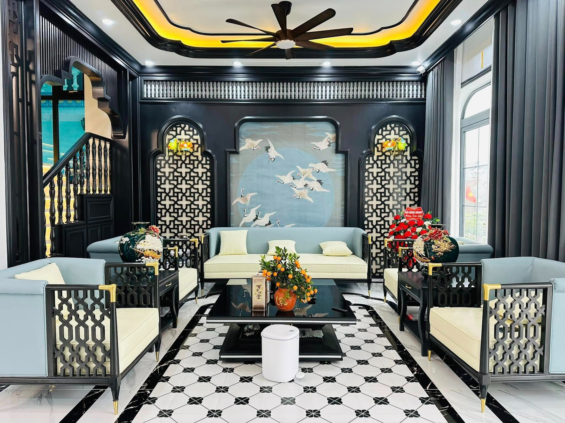 Bỏ phố về quê, gia chủ 35 tuổi xây biệt thự Indochine hoành tráng tại quê nhà Ninh Bình- Ảnh 4. Bỏ phố về quê, gia chủ 35 tuổi xây biệt thự Indochine hoành tráng tại quê nhà Ninh Bình- Ảnh 4.