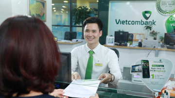 Vietcombank (VCB) có thông báo khẩn đến tất cả khách hàng dịp cuối năm