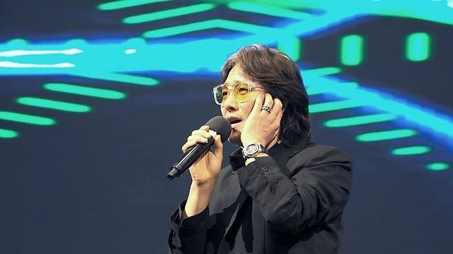 Khởi tố nam ca sĩ lãnh đạo đường dây lừa đảo 3.700 tỷ, vận hành 35 chi nhánh, liên quan 30.000 nhà đầu tư - ảnh 3