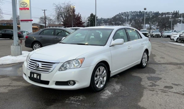 Mẫu sedan của Toyota giá chỉ hơn 200 triệu, động cơ V6 chạy bốc nhưng rất tiết kiệm nhiên liệu, an toàn vượt phân khúc: Vì sao ‘rẻ như cho’?