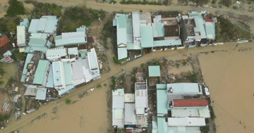 Mưa lớn, nhiều khu vực Đông Gia Lai 'tái' ngập