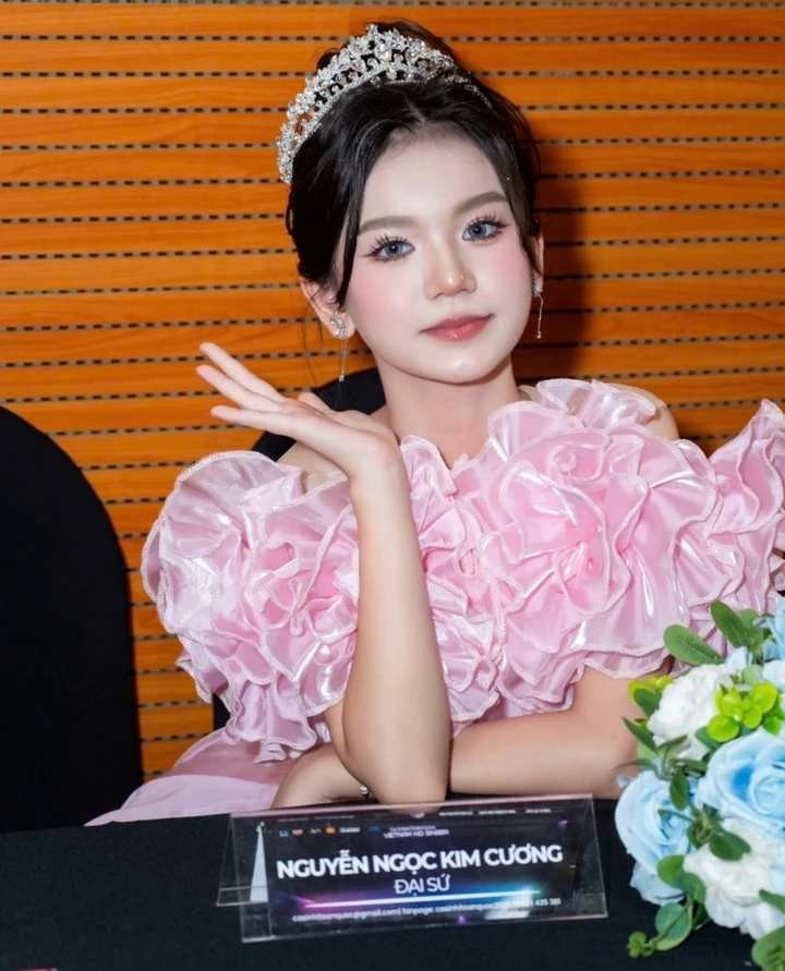 Cô bé 13 tuổi giành 15 Huy chương Vàng, đa tài từ hát, nhảy đến MC, người mẫu - ảnh 4