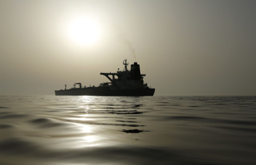 Gần 48 triệu thùng dầu Nga ‘lênh đênh’ trên biển vì lệnh trừng phạt