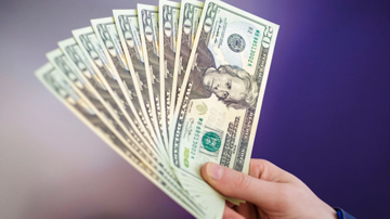 Tỷ giá USD hôm nay 25/11: USD ‘chợ đen’ lên sát 28.000 đồng