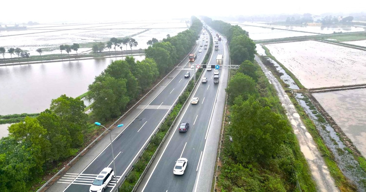 Cao tốc Cầu Giẽ - Ninh Bình quá tải, <a style='text-decoration: none;' href='/VEC'>VEC</a> xin được làm chủ dự án mở rộng- Ảnh 2.