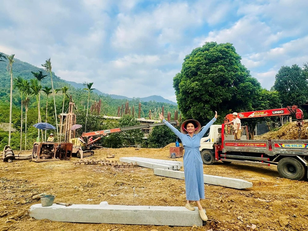 Nữ NSND trẻ nhất Việt Nam sở hữu biệt phủ 8.000m² bề thế ở ngoại thành Hà Nội - ảnh 7