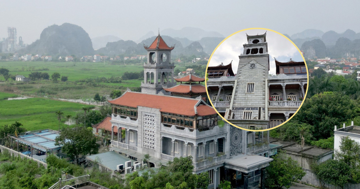 Biệt thự đá 3 tầng lớn nhất Việt Nam với bức phù điêu hàng chục tấn trên nóc: Xây không cần hồ vữa, hơn thập kỷ mới hoàn thành