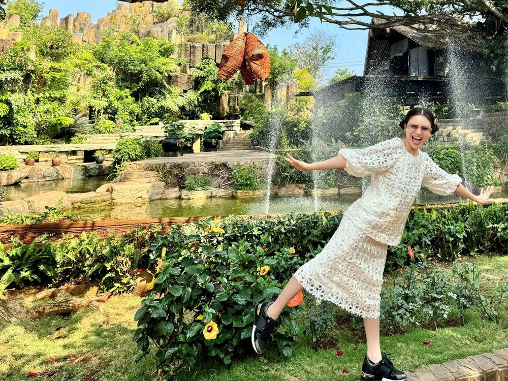 Nữ NSND trẻ nhất Việt Nam sở hữu biệt phủ 8.000m² bề thế ở ngoại thành Hà Nội - ảnh 10