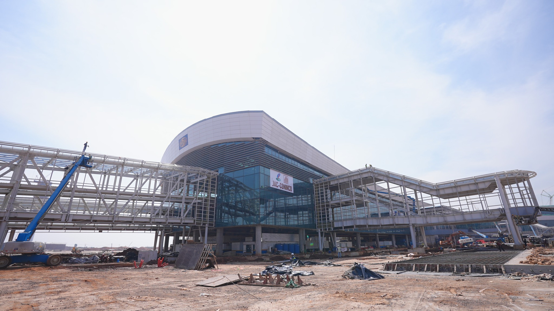 Có gì bên trong 'trái tim' của siêu sân bay lớn nhất Việt Nam lọt <a style='text-decoration: none;' href='/TOP'>TOP</a> quy mô thế giới?- Ảnh 10.