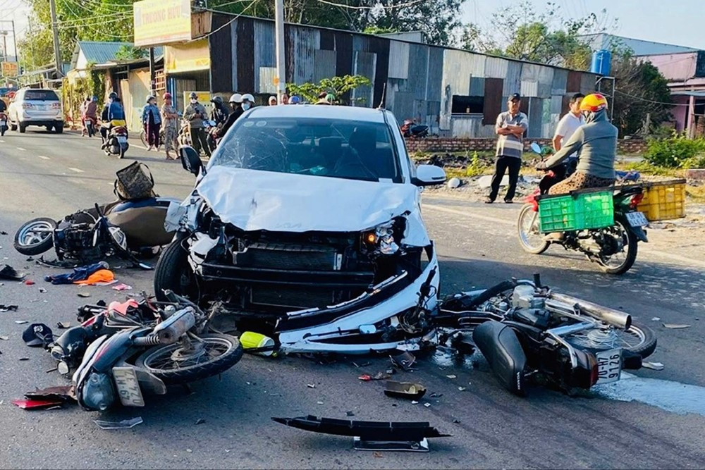 Từ 15/12, giúp nạn nhân tai nạn giao thông đi cấp cứu được hỗ trợ 5 triệu đồng - ảnh 1