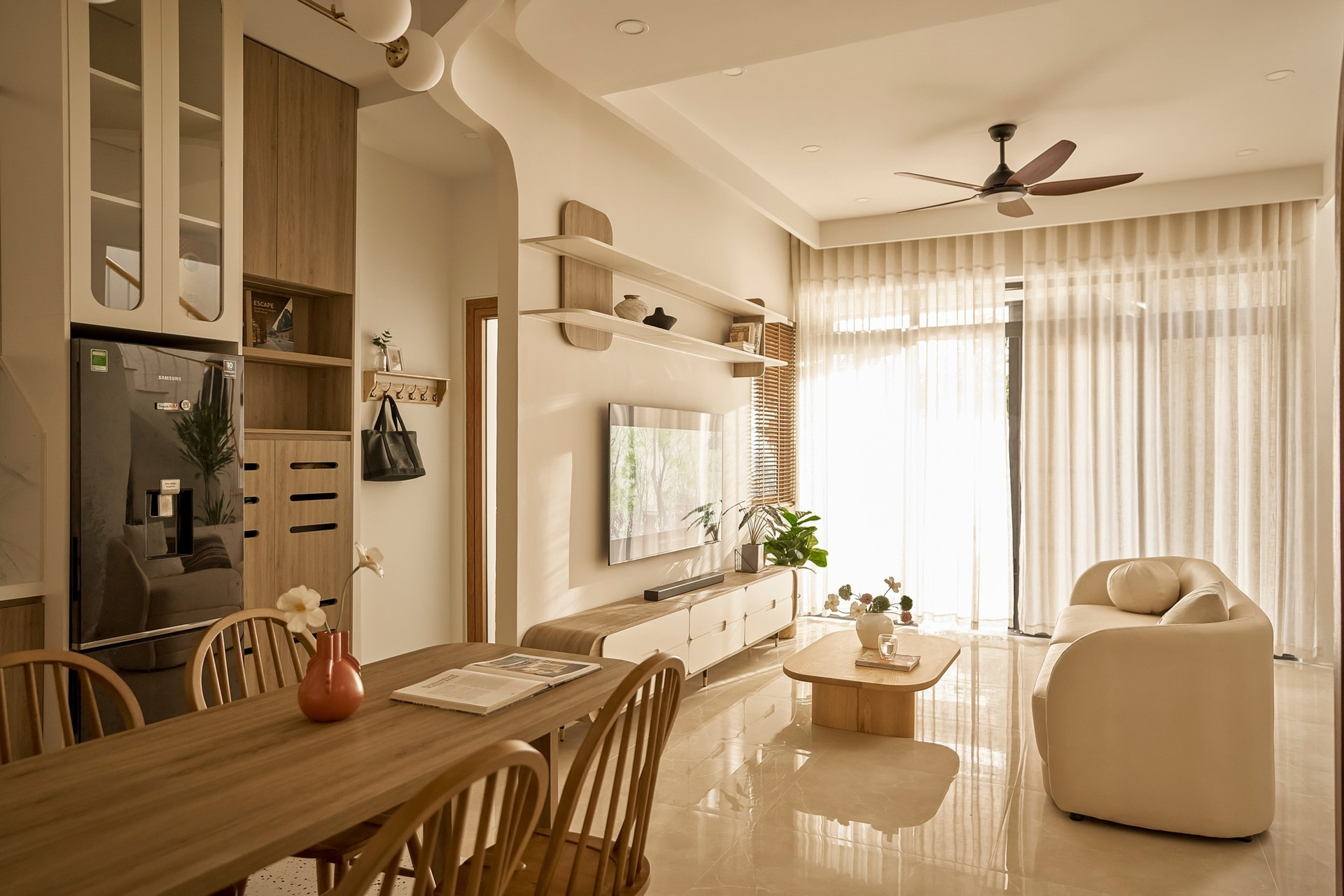 Tổ ấm trắng - be nhẹ như sương: Hơi thở Sabiwabi giữa lòng phố thị- Ảnh 1.