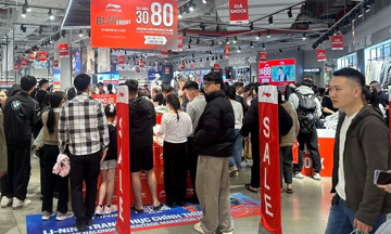 Black Friday ế ẩm? Hóa ra khách Việt đang tập trung hết ở đây!