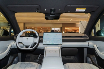 SUV điện hạng 'đại gia' mạnh 489 mã lực, giá chỉ từ hơn 900 triệu đồng ngang một chiếc sedan phổ thông