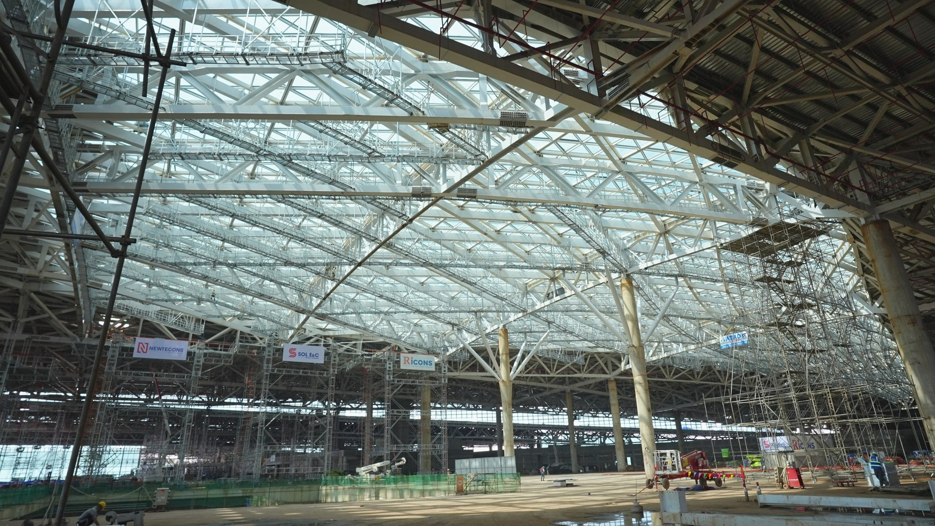 Có gì bên trong 'trái tim' của siêu sân bay lớn nhất Việt Nam lọt <a style='text-decoration: none;' href='/TOP'>TOP</a> quy mô thế giới?- Ảnh 4.