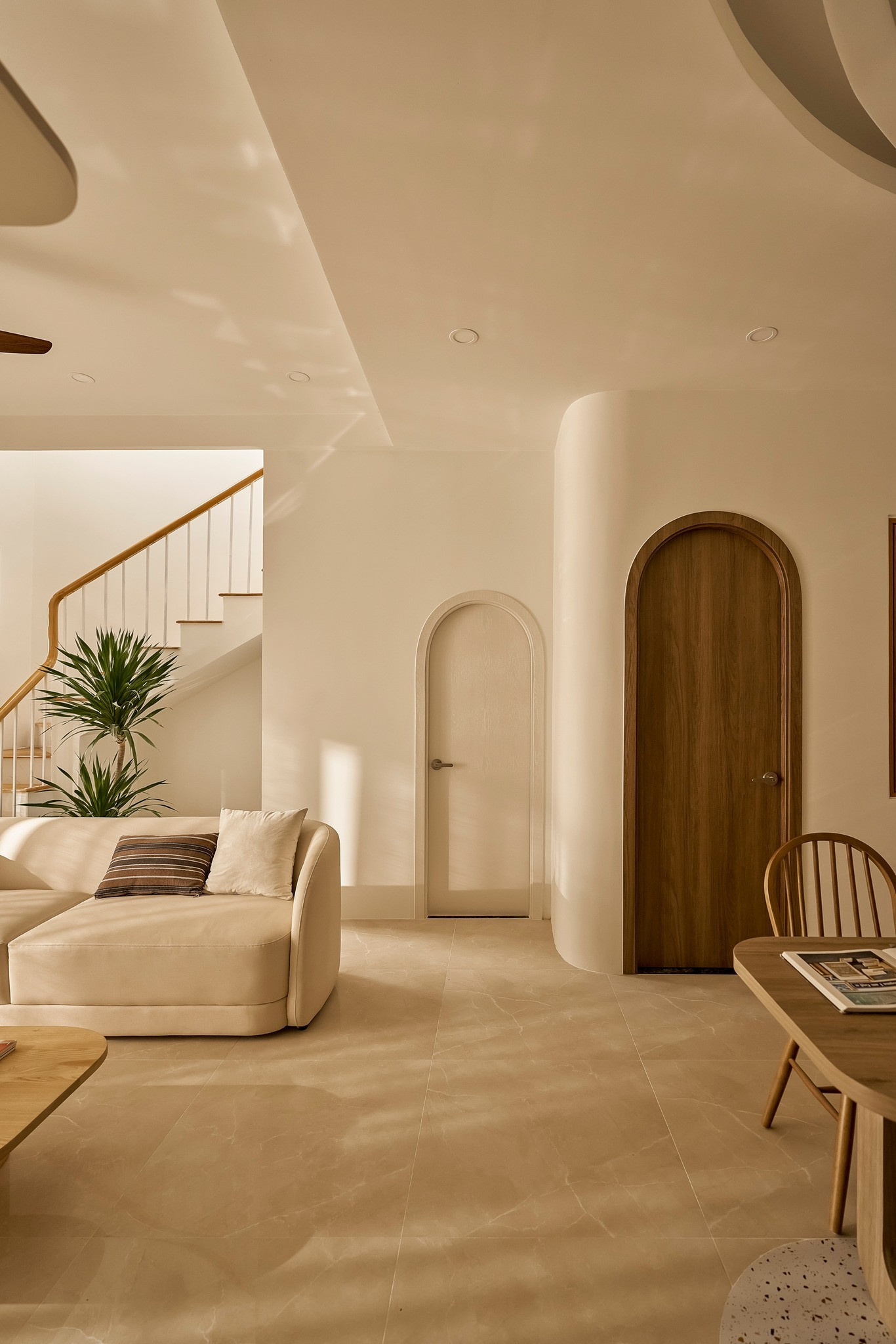 Tổ ấm trắng - be nhẹ như sương: Hơi thở Sabiwabi giữa lòng phố thị- Ảnh 4.