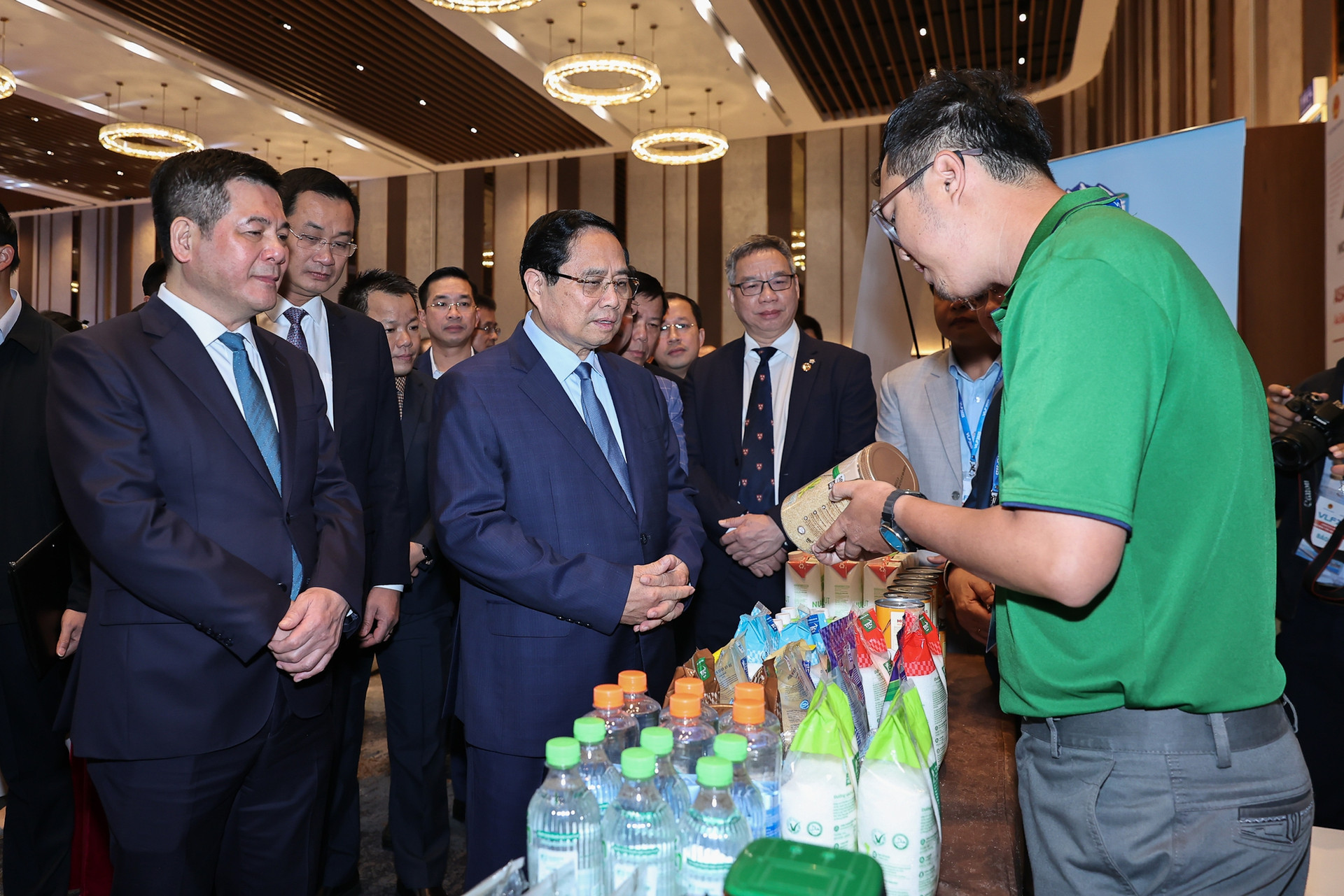 Thủ tướng Phạm Minh Chính dự Diễn đàn Logistics Việt Nam 2025- Ảnh 4.