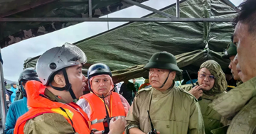 Chủ tịch Khánh Hòa: Không để người dân thiếu đói, rét, không có chỗ ở sau lũ