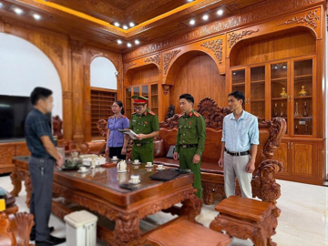 Khởi tố N.X.A. chuyên livestream bán đồ gia dụng, doanh thu hơn 50 tỷ