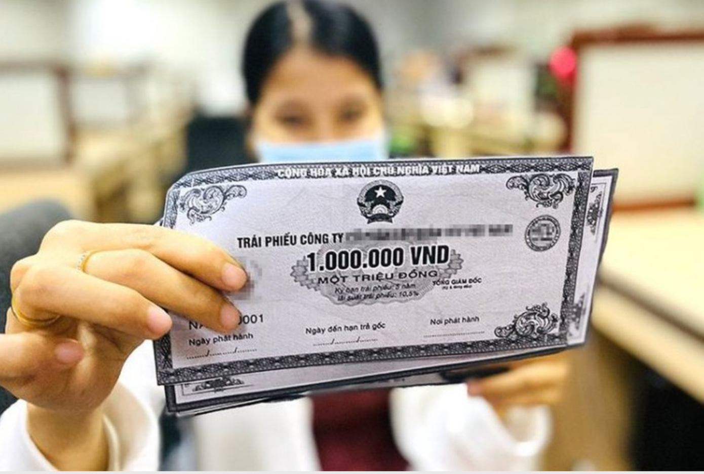 Nhiều doanh nghiệp bị xử phạt vì vi phạm liên quan trái phiếu. screen-shot-2025-10-17-at-193027.png