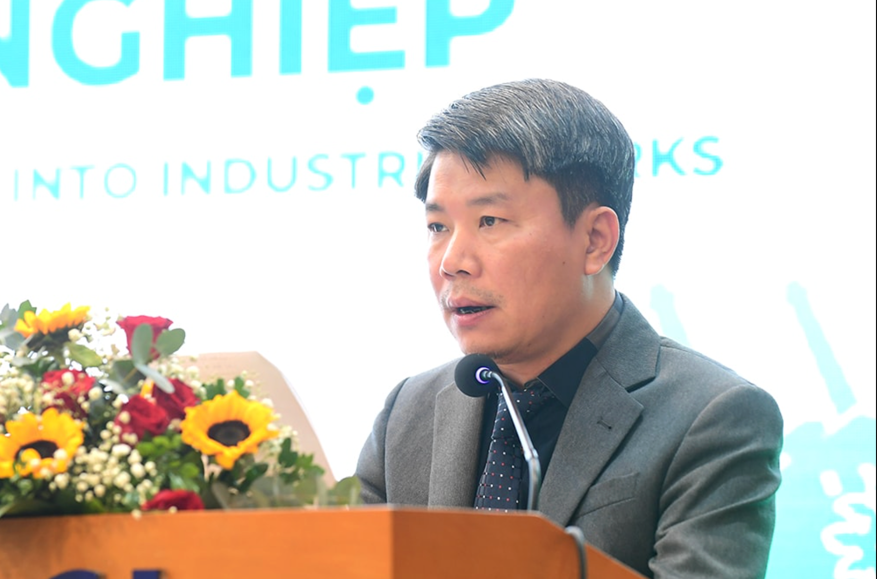 Ảnh màn hình 2025-11-28 lúc 17.15.15