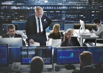 Khối ngoại bán ròng trăm tỷ phiên đầu tháng 11, tâm điểm tại cổ phiếu VIX