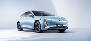 ‘Vua xe tải’ tại Việt Nam vừa ra mắt mẫu đẹp hơn Toyota Camry, giá 400 triệu: Đi 1 mạch từ Hà Nội-Quảng Trị chỉ trong 1 lần sạc