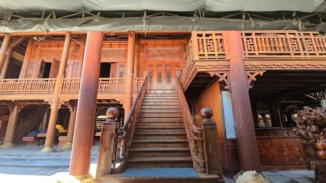 Huy động 500m3 gỗ lim 900 năm tuổi từ Lào cùng 20.000 công lao động, xây dựng công trình đạt kỷ lục Việt Nam- Ảnh 3.